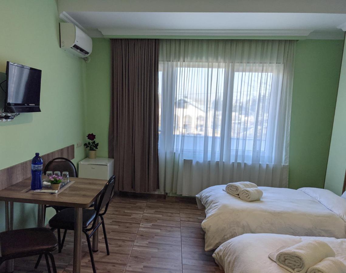 Tbilisi Airport Hotel - Atu Buitenkant foto