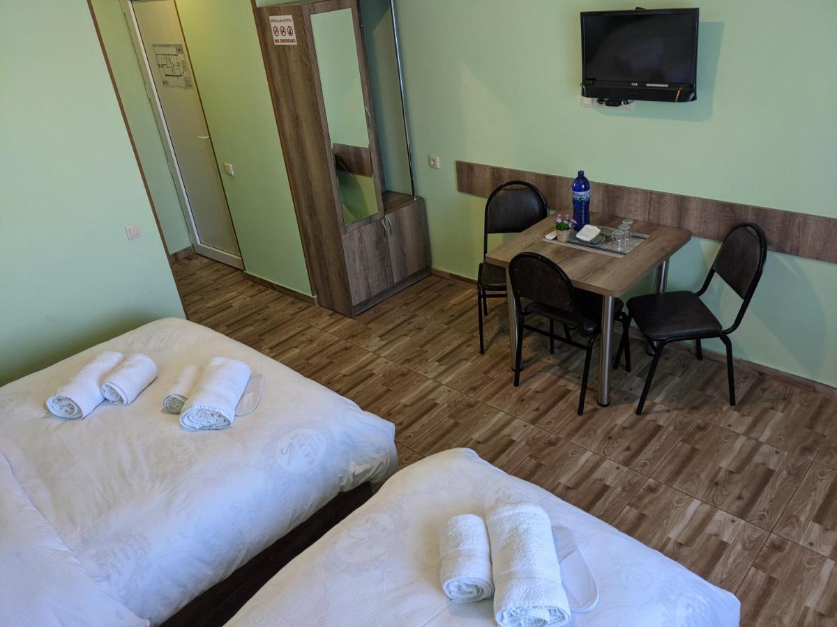 Tbilisi Airport Hotel - Atu Buitenkant foto